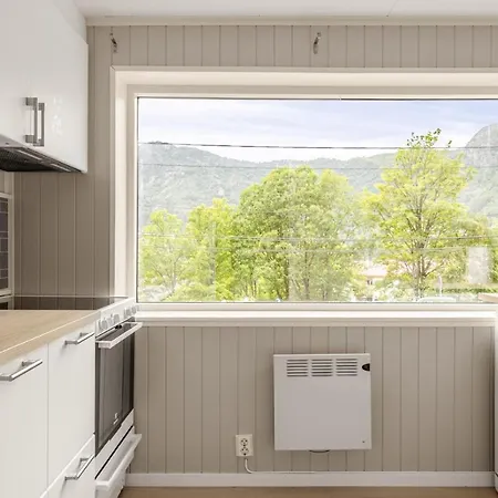 And Cozy In Laksevag Bergen